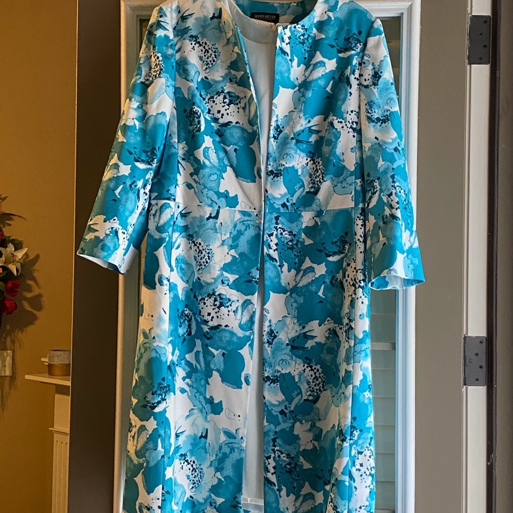 Women’s casual dress size 14